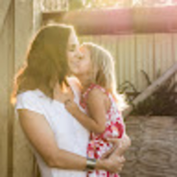 Meet your Posher, Stephanie - Picture 1 of 1